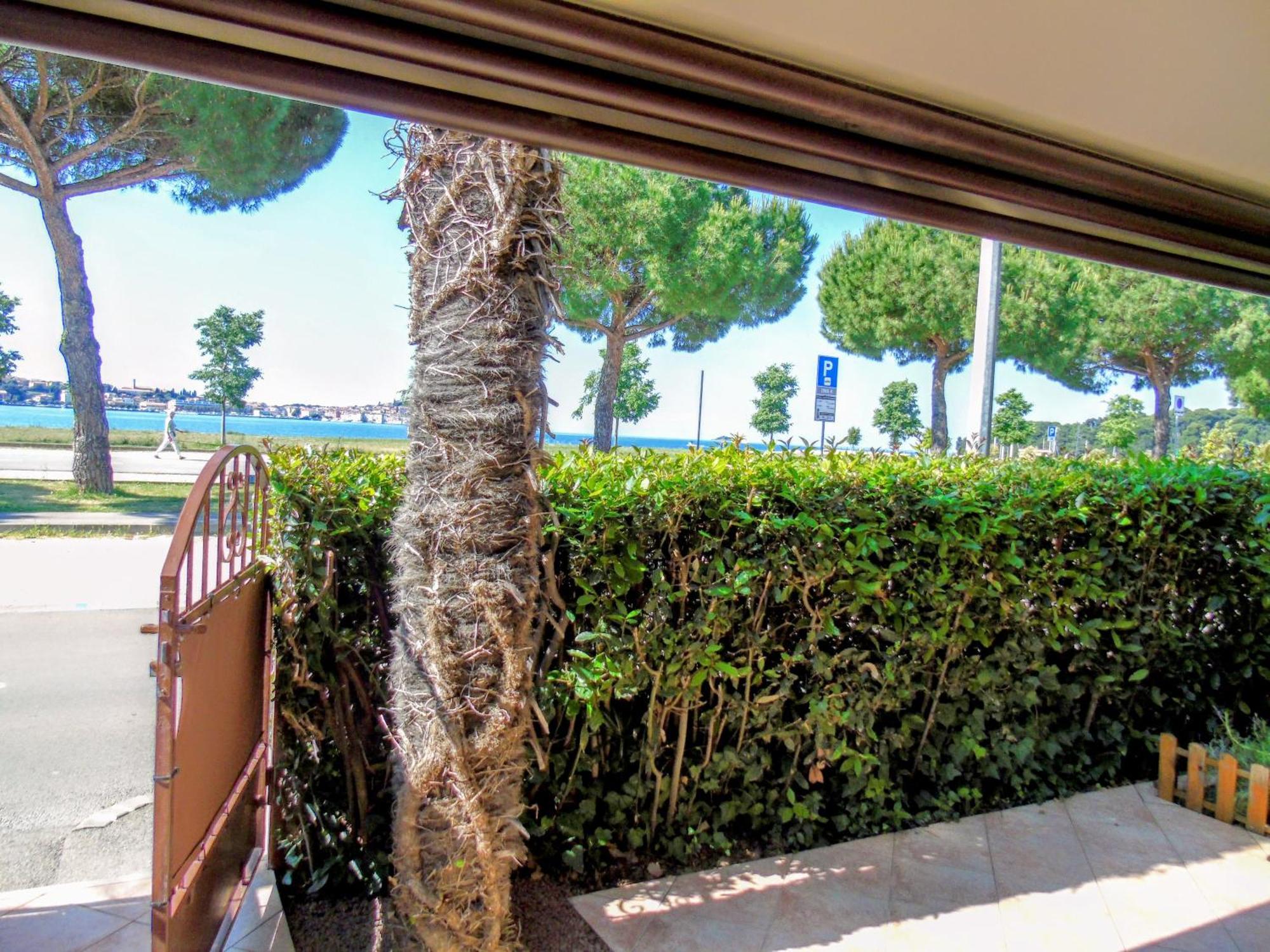 Privatunterkunft Blu Infinito Apartment&studios