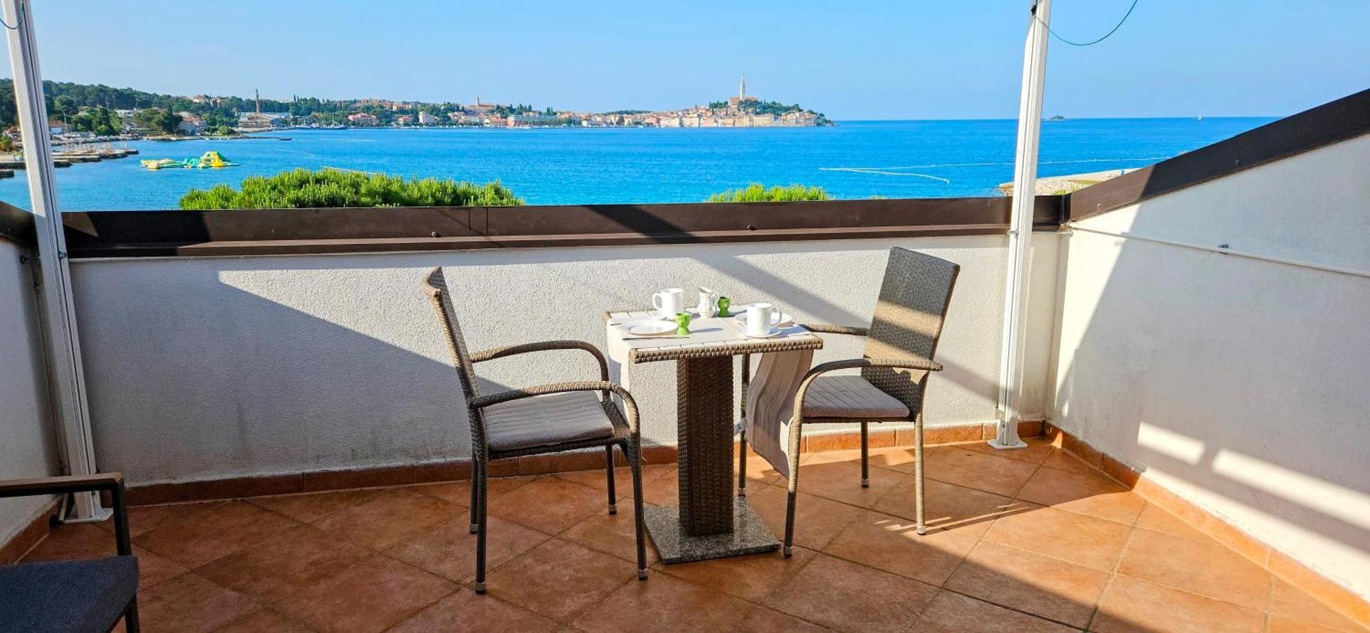 Privatunterkunft Blu Infinito Apartment&studios *